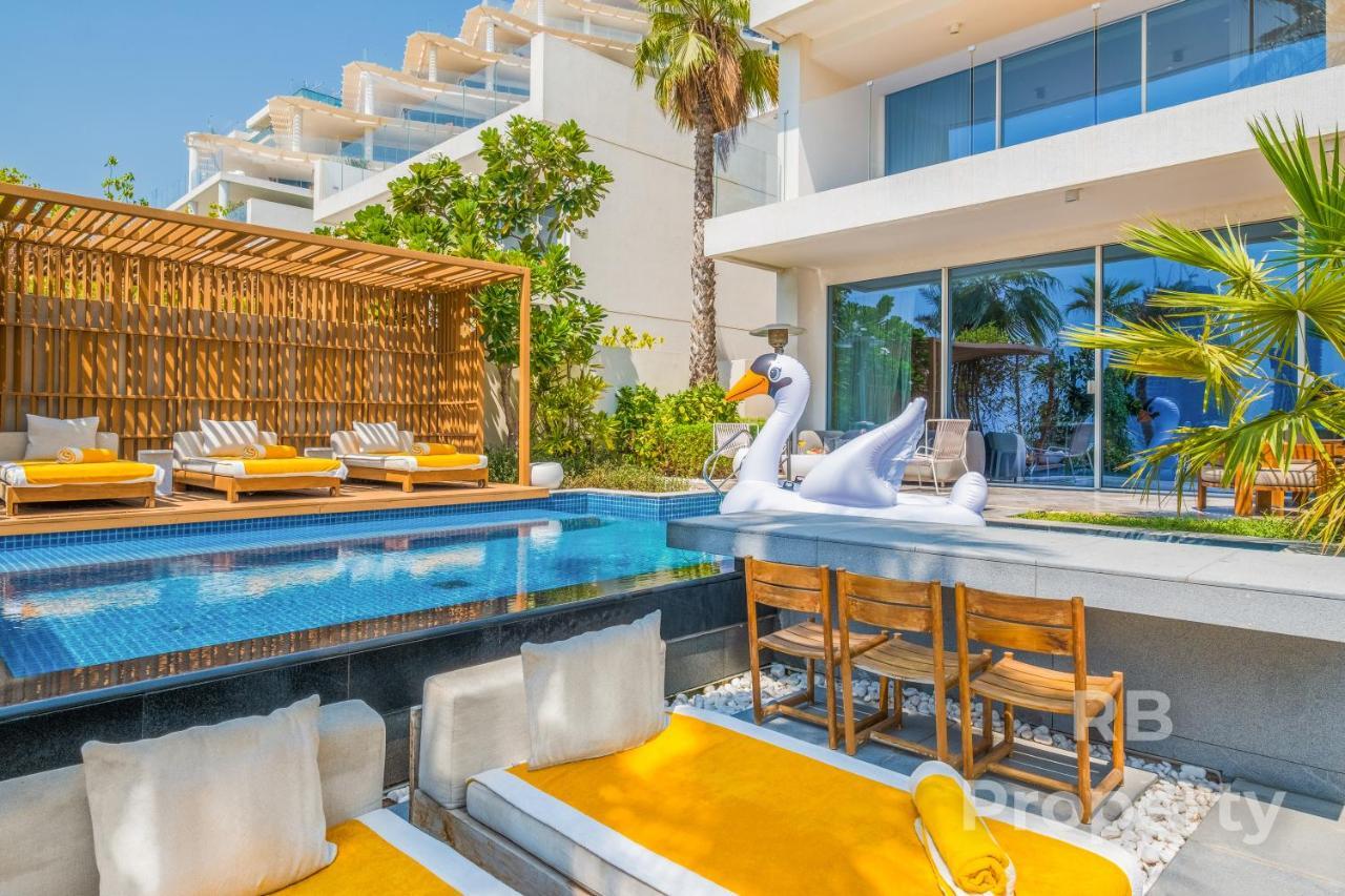 Five Palm Beach Villa - Three Floors, Private Pool, Jacuzzi Dubai Exterior foto